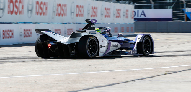 BMW ha scelto Jake Dennis:<br />nuovo portacolori in Formula E