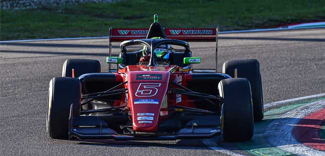 Imola - Gara 2<br />La terza di Pasma, Leclerc KO