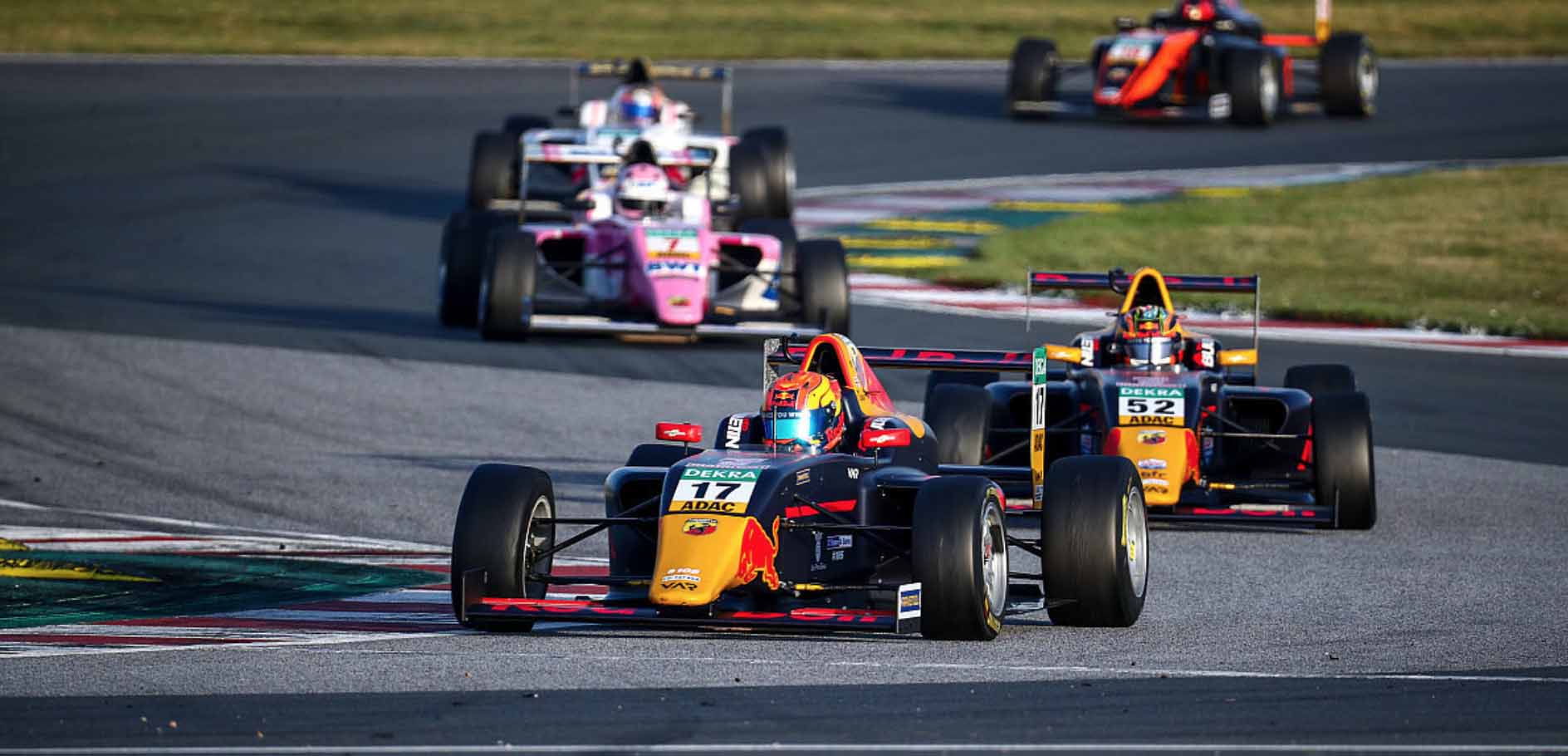 ADAC F4 a Oschersleben<br />Edgar, finale sofferto