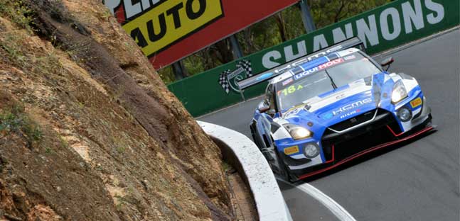 Liberati al via di Bathurst<br />con la Nissan del team KCMG