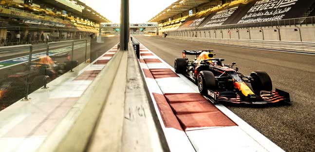 Yas Marina - Libere 3<br />Comandano Verstappen e Albon