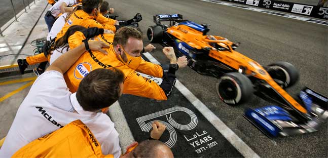 Il capolavoro McLaren firmato<br />da Norris, Sainz e... Seidl