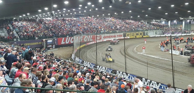 Piloti NASCAR e IndyCar al <br />Chili Bowl, evento indoor da record