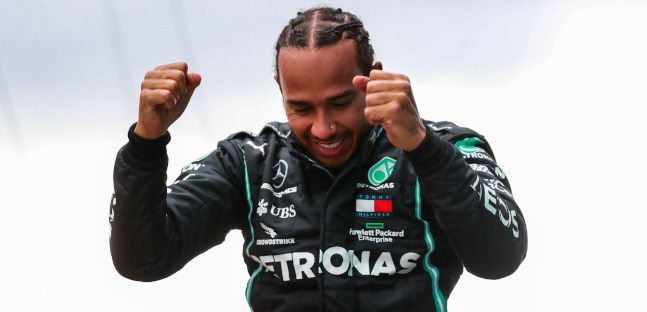 Il Regno Unito omaggia Hamilton:<br />dopo il settimo titolo diventa Sir