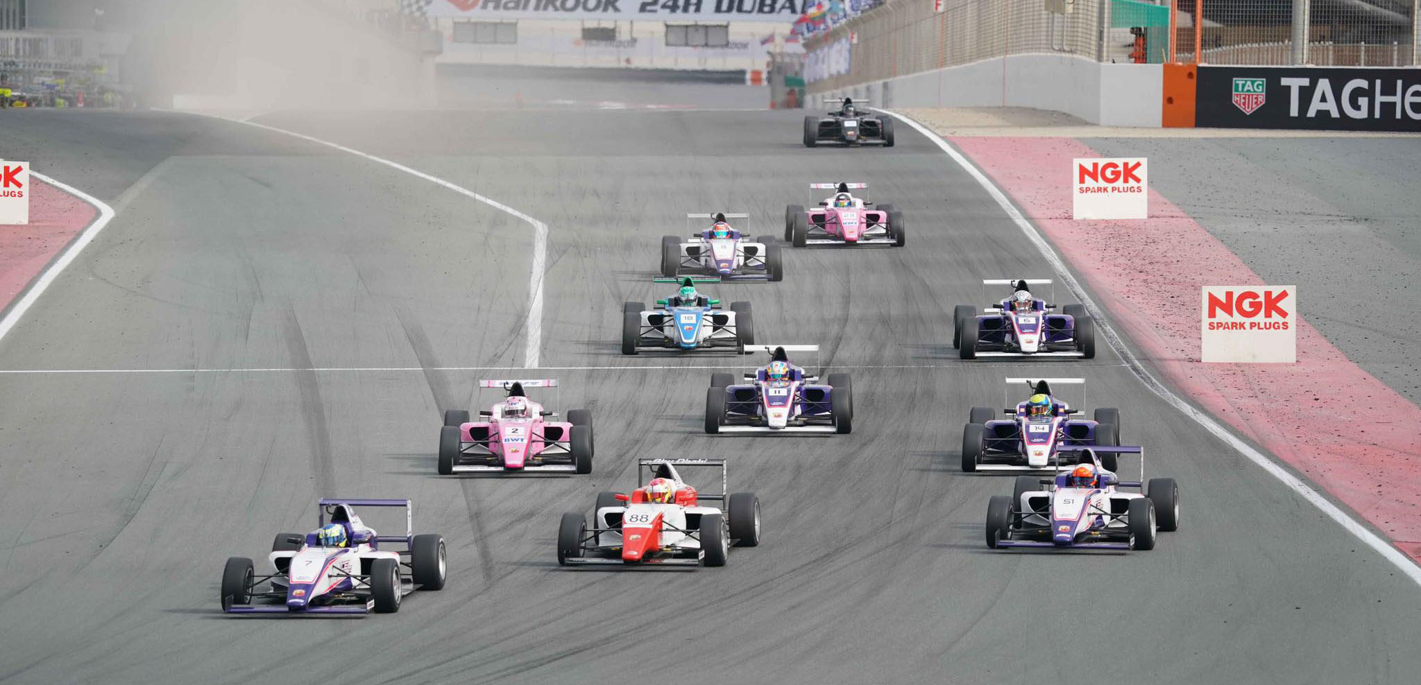 F4 UAE a Dubai - Gara 1<br />Pizzi vince al debutto, Marinangeli terzo 
