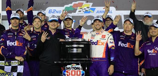 Daytona gara <br />La terza di Hamlin, paura per Newman