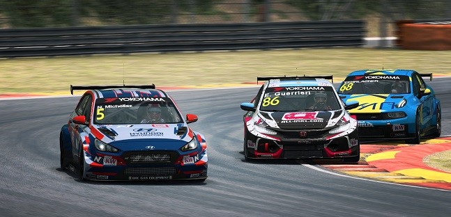 ESport WTCR Series, Ningbo<br />Vittoria a L&ouml;hner e Baldi<br />