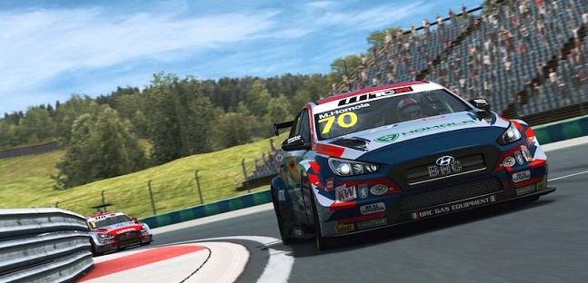 WTCR ESports, Hungaroring <br />Per Homola vittoria e leadership <br />