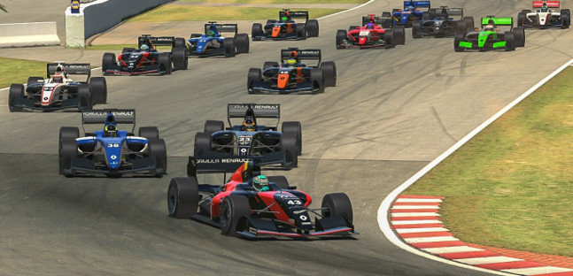 Formula Renault virtuale a Montreal:<br />Doppietta per Bolukbasi, Colombo leader