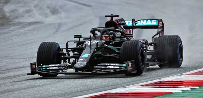 Spielberg - Qualifica<br />Hamilton pole da extraterrestre