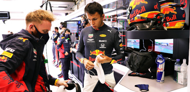 Red Bull cambia ingegnere per Albon:<br />&egrave; Rennie, gi&agrave; al fianco di Ricciardo