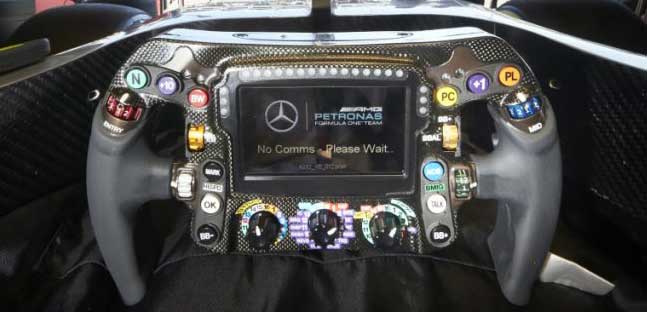 Il caso DAS: Red Bull presenta <br />reclamo contro le Mercedes W11