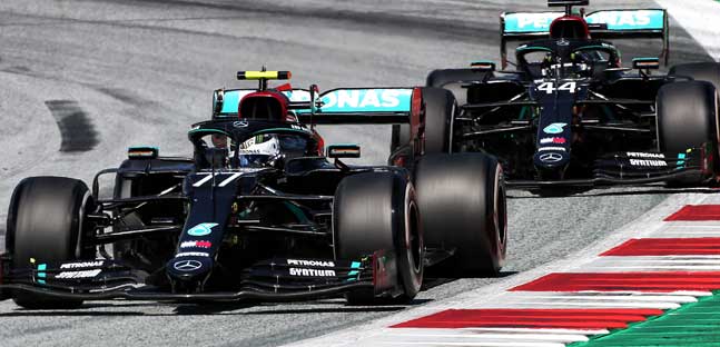 Spielberg, la cronaca<br />Gara pazza, vince Bottas<br />sul podio Leclerc e Norris