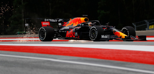 Red Bull: "contromisure" Honda,<br />ma serve anche lavorare sul telaio