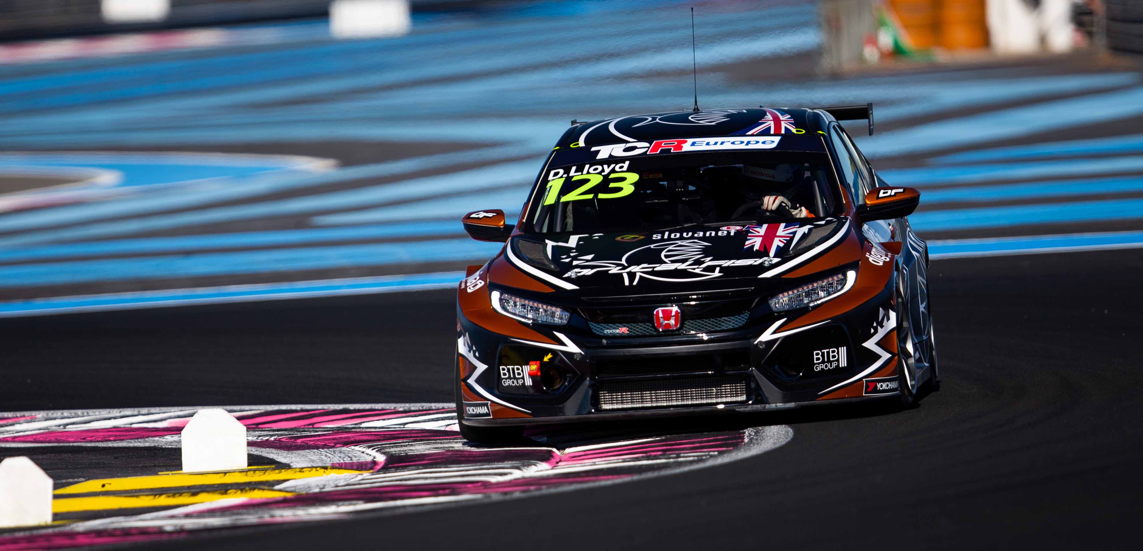 Le Castellet - Gara 1<br />Lloyd sorprende Bennani e Filippi