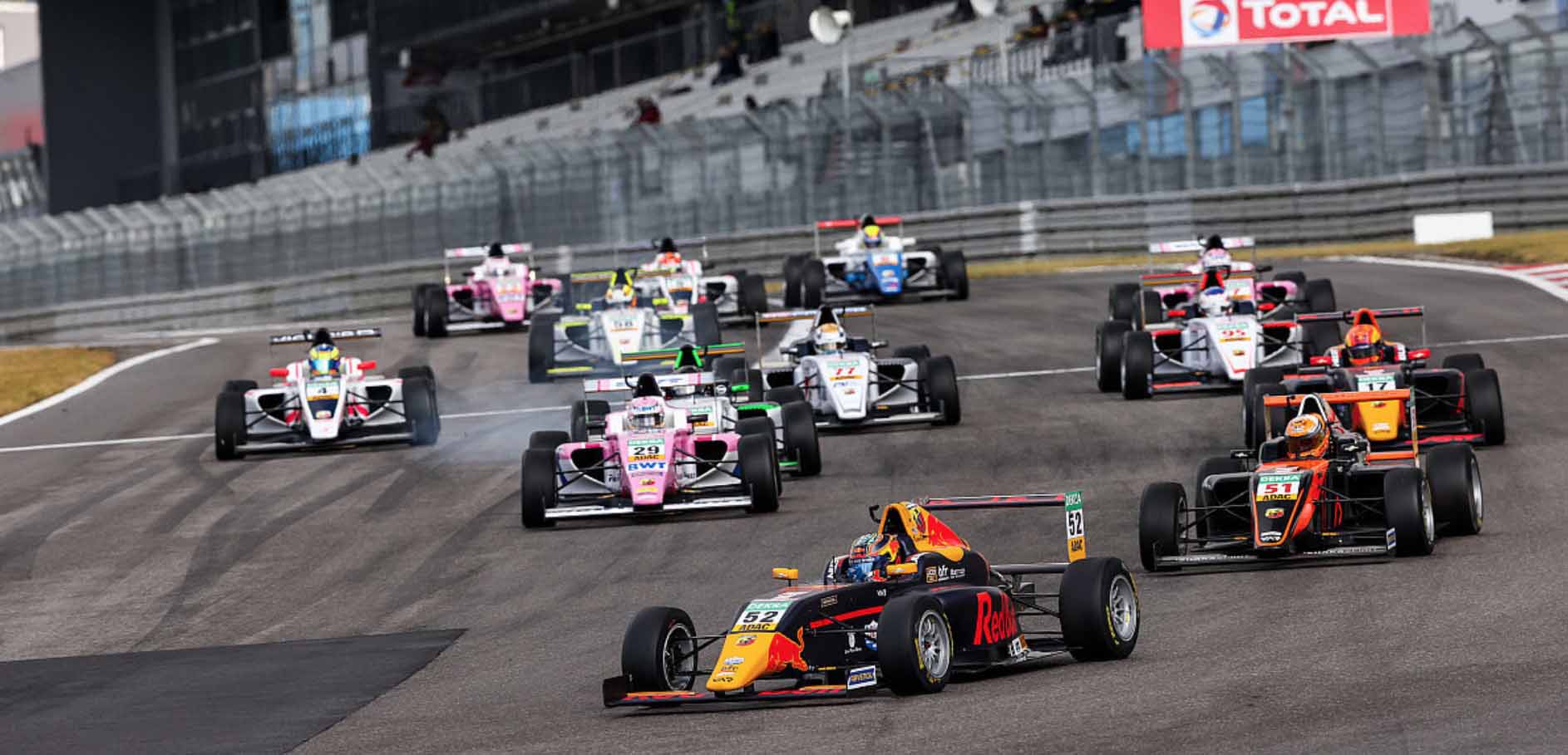 ADAC F4 al Nurburgring<br />Crawford vince la prima 