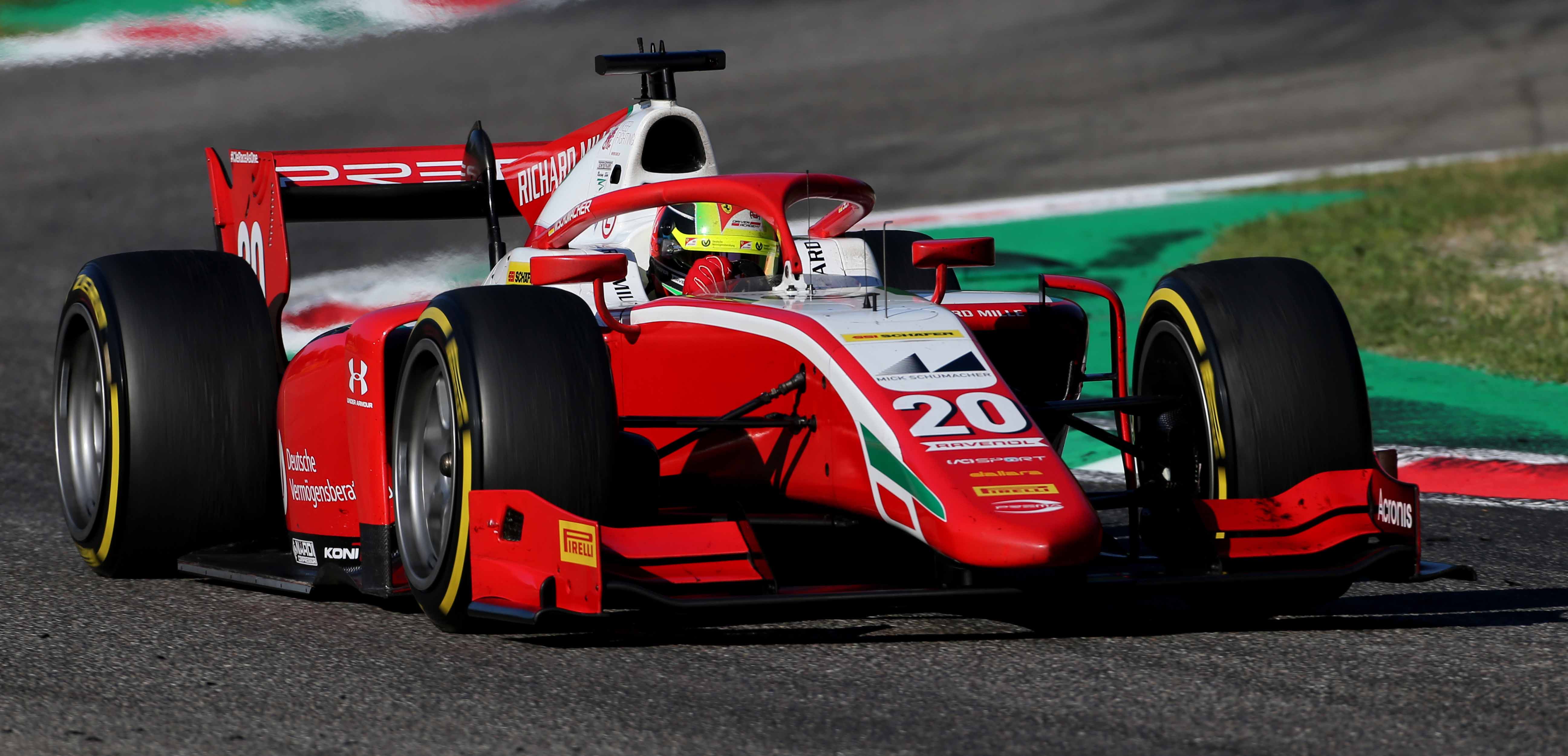 Monza - Gara 1<br />Schumacher ringrazia Ilott, Ghiotto 2°