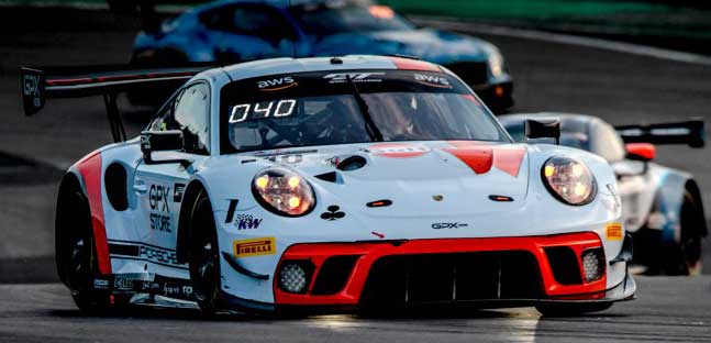 Endurance al Nurburgring, qualifica<br />Le Porsche GPX e Dinamic davanti