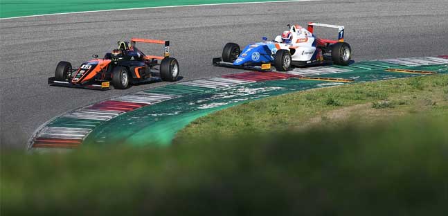 Mugello - Gara 2<br />Prima vittoria per Dufek