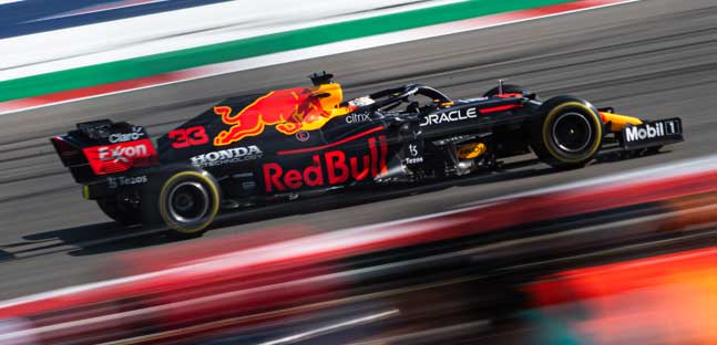 Austin - Qualifica<br />Verstappen "frega" Hamilton