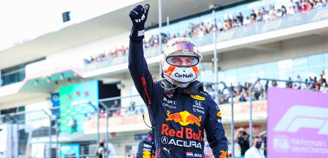 Grande vittoria di Verstappen<br />e grande corsa di Hamilton 2°