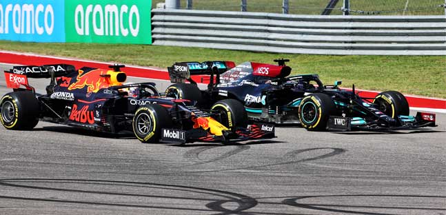 Verstappen e Hamilton da antologia<br />Leclerc porta la Ferrari al 4° posto