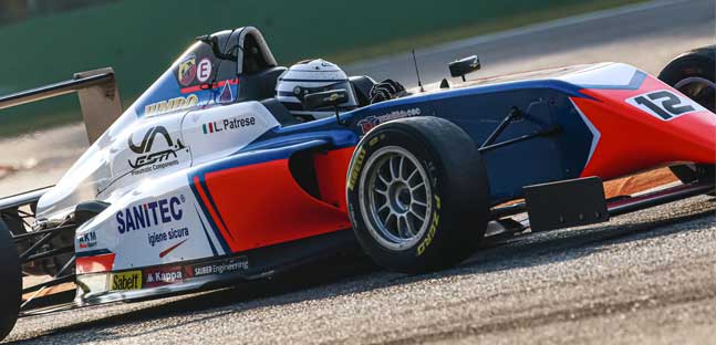 Monza - Libere 1<br />Patrese jr prova a imitare il padre