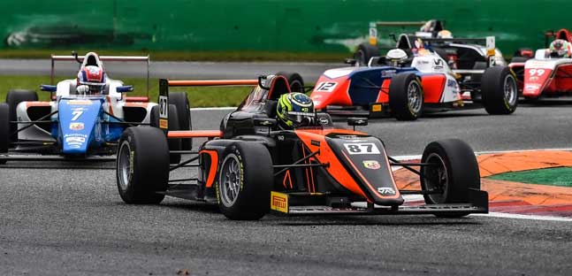 Monza - Gara 3<br />Bearman completa la tripletta