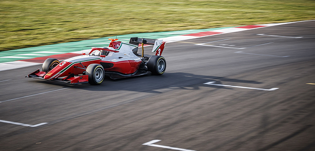 Anche le Iron Dames Weug e Pin <br />completano il test F3 a Magny-Cours