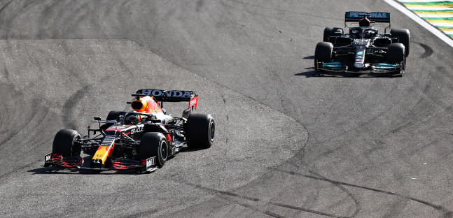Respinta la richiesta Mercedes,<br />no indagini su Verstappen in Brasile
