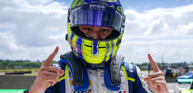 Crawford e Iwasa in F3 con Hitech,<br />anche il giapponese nel vivaio Red Bull