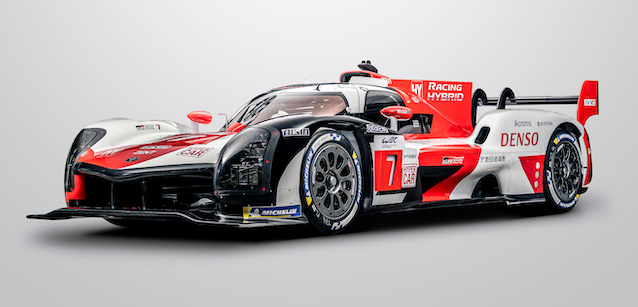 Toyota presenta la GR010 Hybrid<br />Murata: "Inizia una seconda era racing"