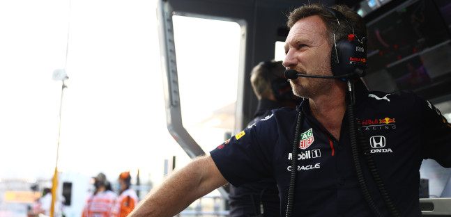 Horner con Red Bull fino al 2026,<br />team principal di longevit&agrave; record