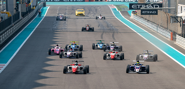 Il debutto della Tatuus T-421<br />nel fine settimana del GP di Abu Dhabi