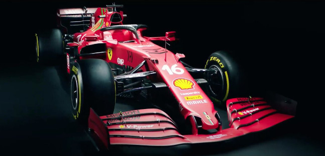 La Ferrari toglie i veli alla SF21,<br />retrotreno snellito e muso affilato