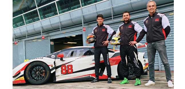 LP Racing al via <br />con Perolini e Cecotto