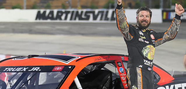 Martinsville, gara<br />Truex fa tre su quattro