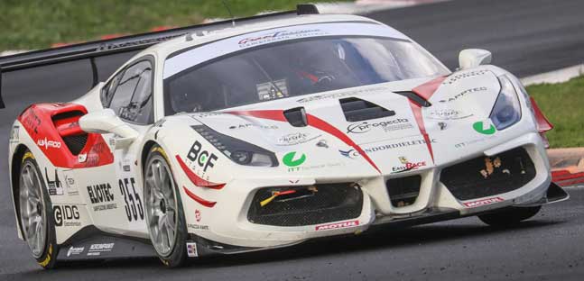 Easy Race nella serie Sprint<br />con una Ferrari per Crestani-Greco