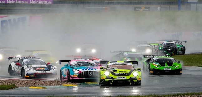 GT Masters – Oschersleben<br />Marciello apre, Ammerm&uuml;ller leader