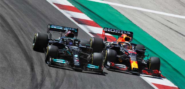 Portimao - La cronaca<br />Hamilton vince di forza