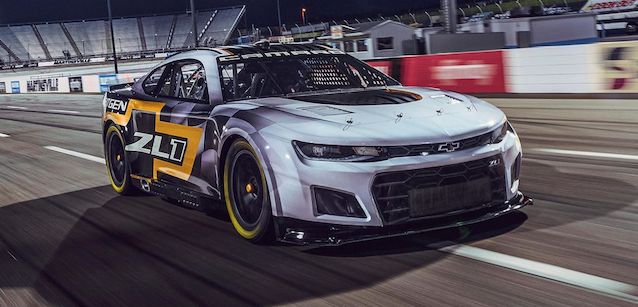 La NASCAR presenta le vetture 2022<br />Tecnica moderna e design aggressivo