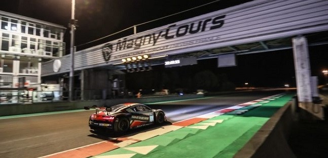 Sprint a Magny Cours - Gara 1<br />Weerts-Vanthoor primo sigillo Audi