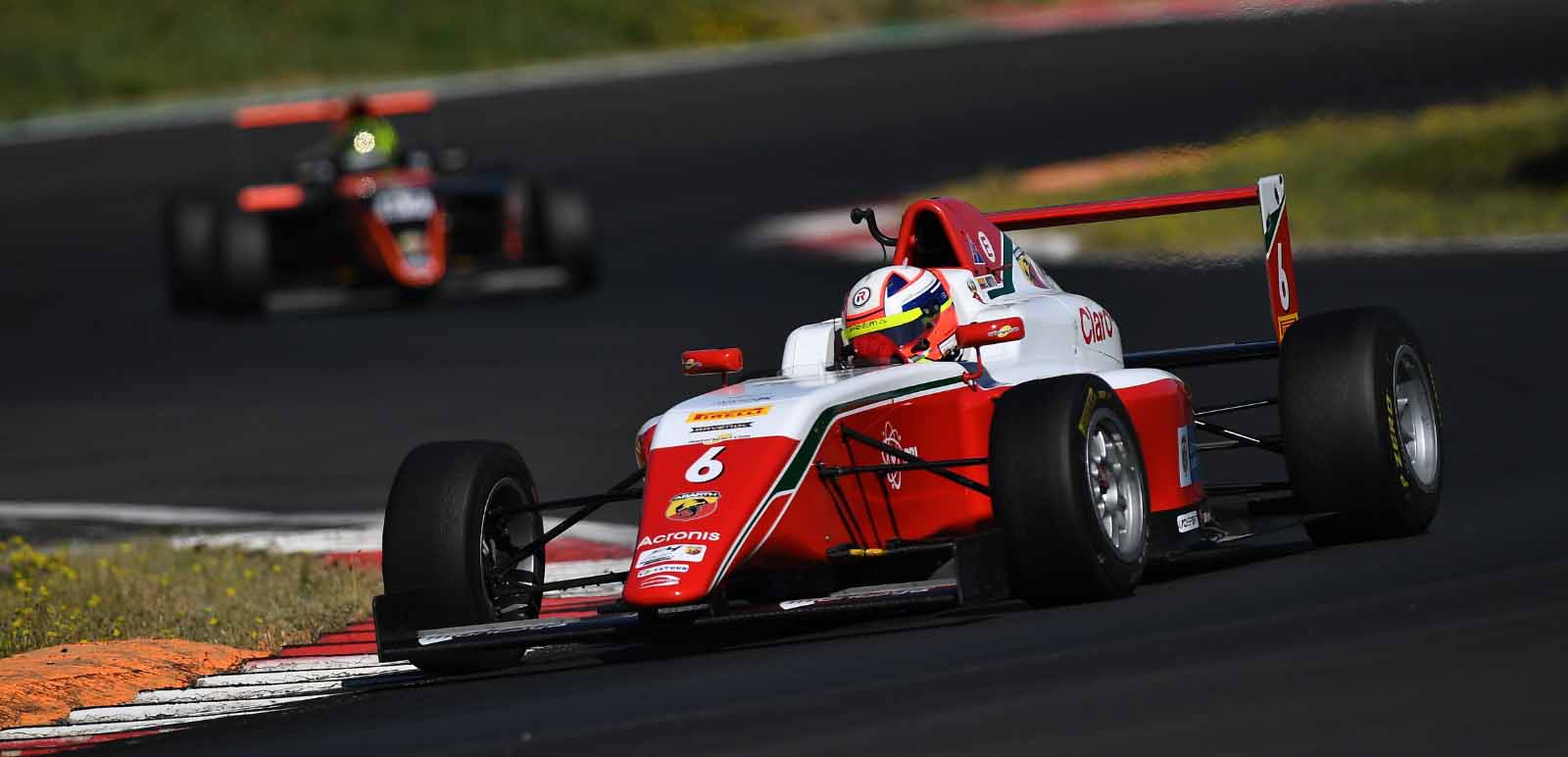 Vallelunga - Qualifiche<br />Prima pole di Montoya