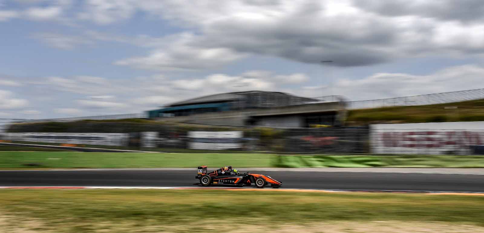 Vallelunga, libere 1<br />Bearman riprende il comando