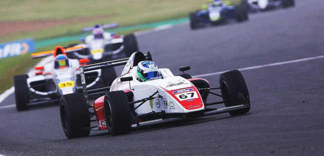 British F4 a Brands Hatch<br />A Hedley il successo clou