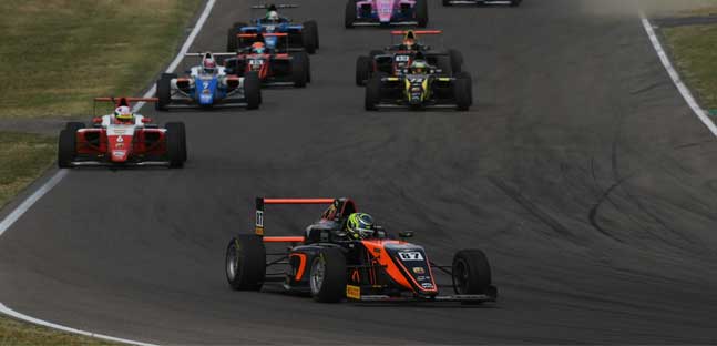 Imola - Gara 1<br />Bearman, sesta vittoria consecutiva<br />