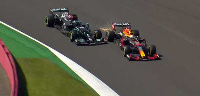 Penalit&agrave; Hamilton a Silverstone<br />Per la Red Bull 10" sono stati pochi e...