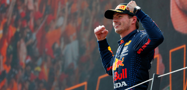 Verstappen, che forza:<br />ora pu&ograve; partire la fuga-titolo