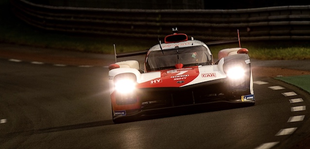 Le Mans - Ore 22.00<br />Toyota al top, disastri in LMP2