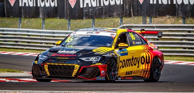 Hungaroring, gara 1<br />Magnus conquista la prima vittoria